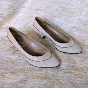Elegant Vintage Ottorino Bossi White Cream Women's Shoes Size 7.5 Leather